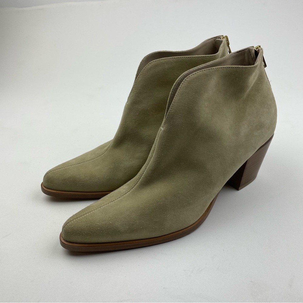 Vince Havana Notch Front Bootie in Cashew Size 11